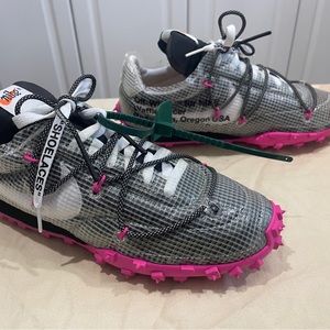 Nike Waffle Racer/Off White-Black/White/Fushia